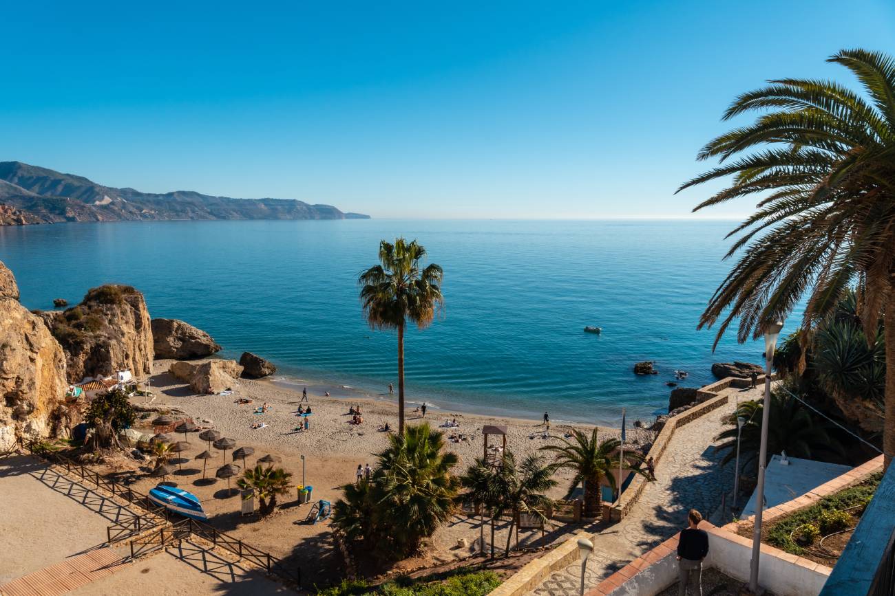 Descubre Las Mejores Playas De Nerja Selenity Homes descubre-las-mejores-playas-de-nerja-selenity-homes